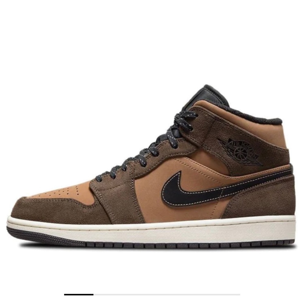 New w/ box pair of Air Jordan 1 Mid SE in Dark Chocolate (size 10)
